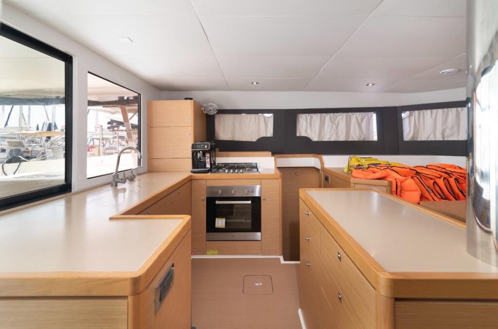 Catamaran 