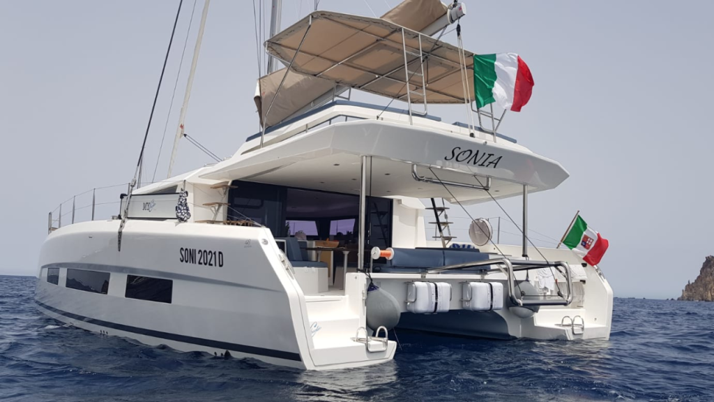 Catamaran 