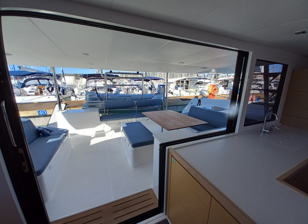 Catamaran 
