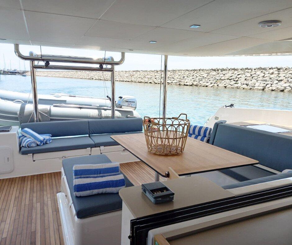 Catamaran 