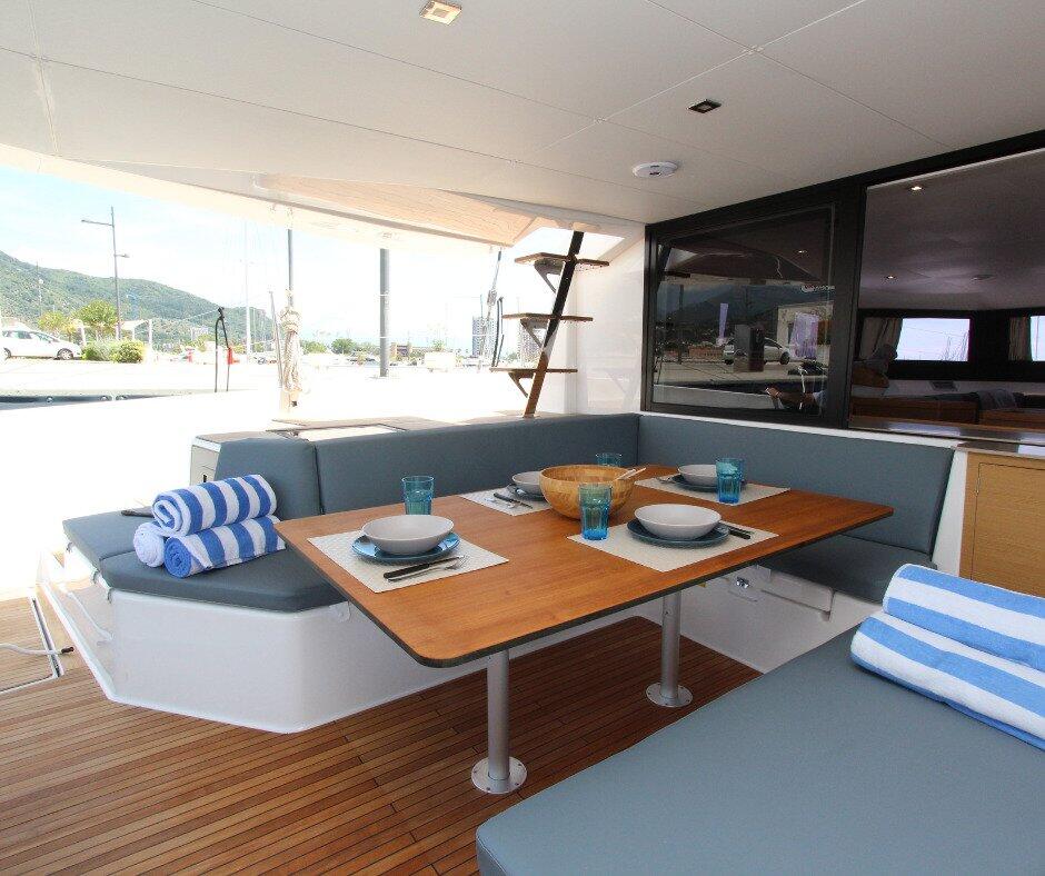 Catamaran 
