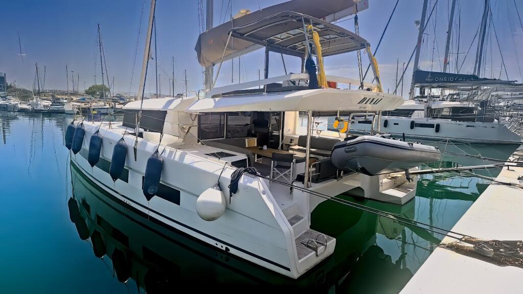 Catamaran 
