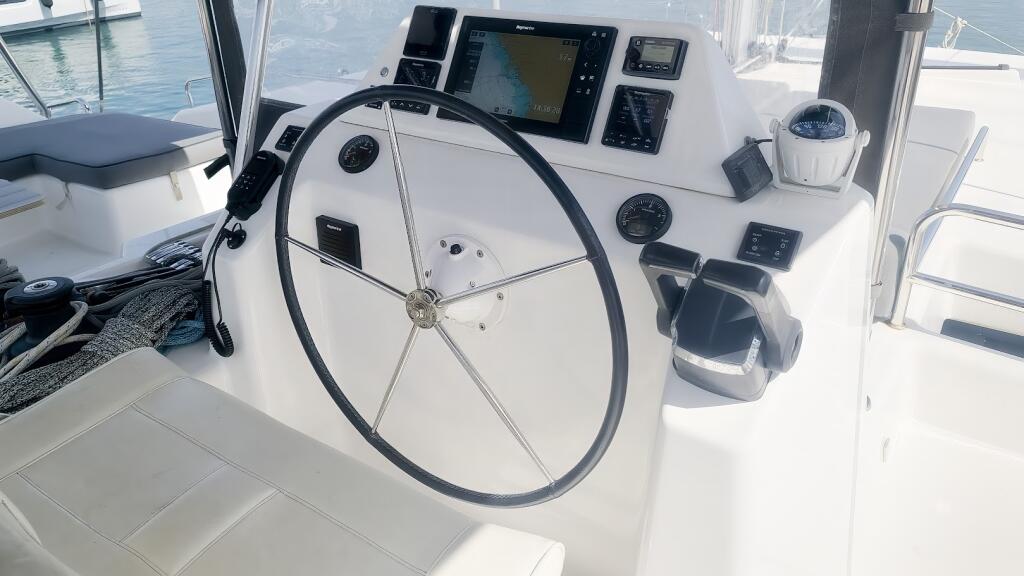 Catamaran 