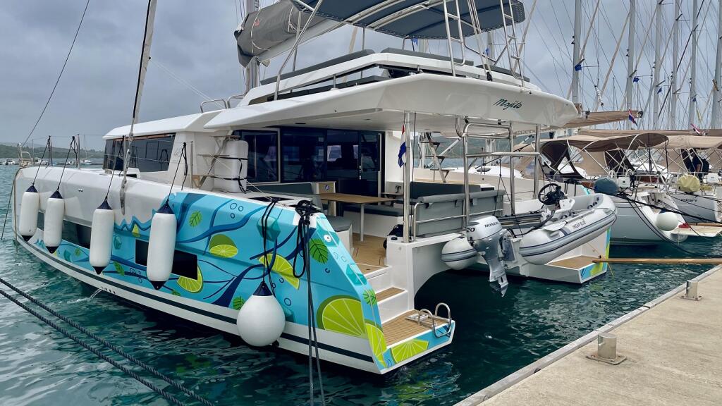 Catamaran 