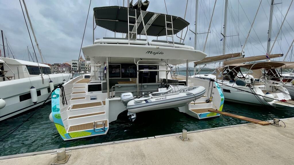 Catamaran 