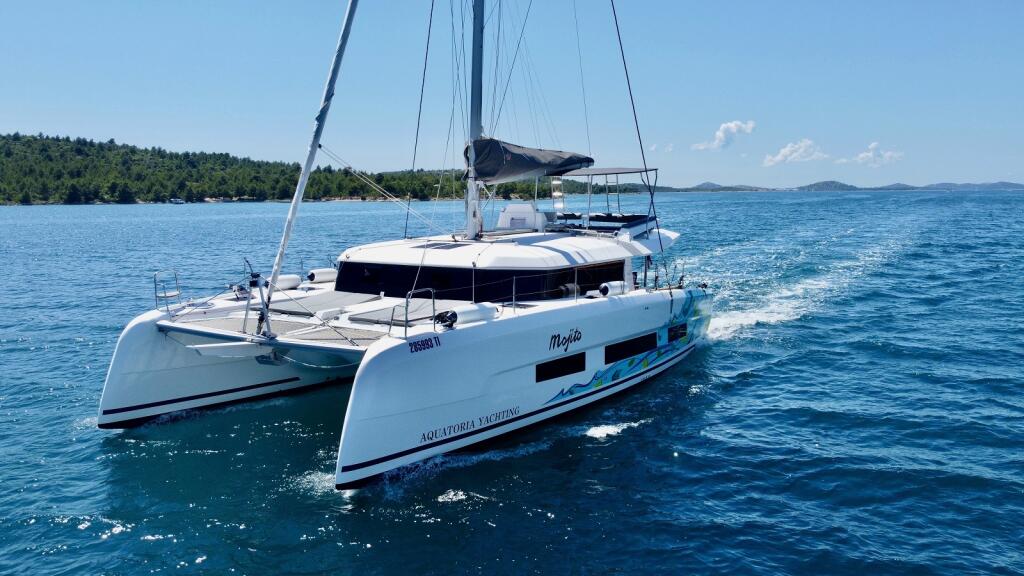 Catamaran 