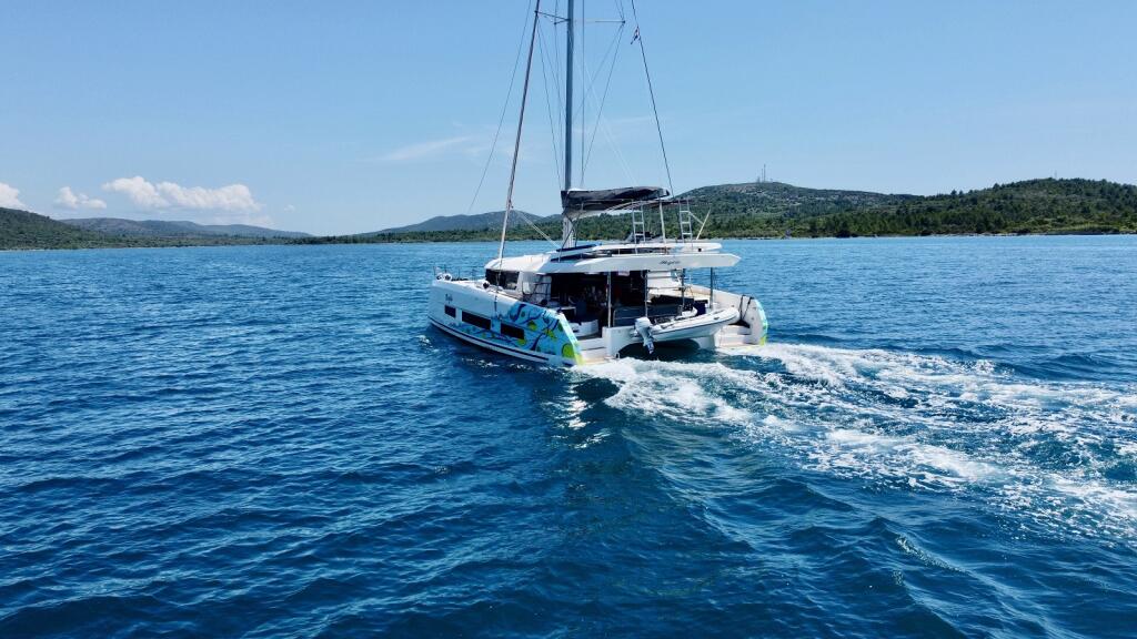 Catamaran 