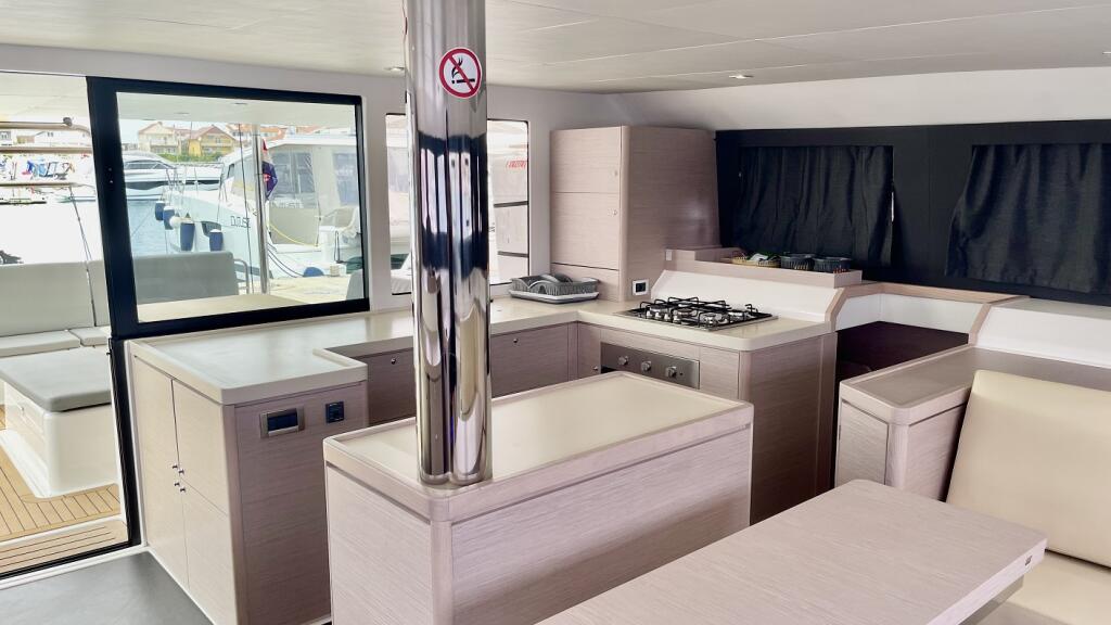 Catamaran 