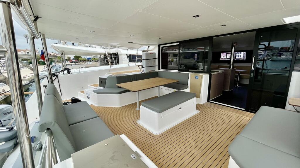 Catamaran 