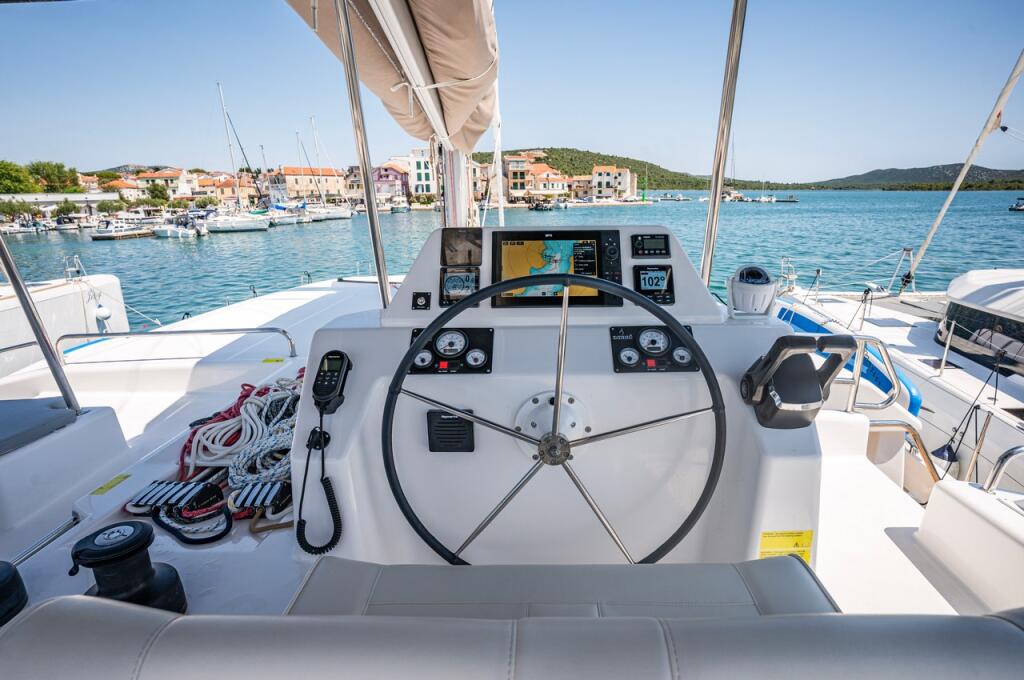 Catamaran 