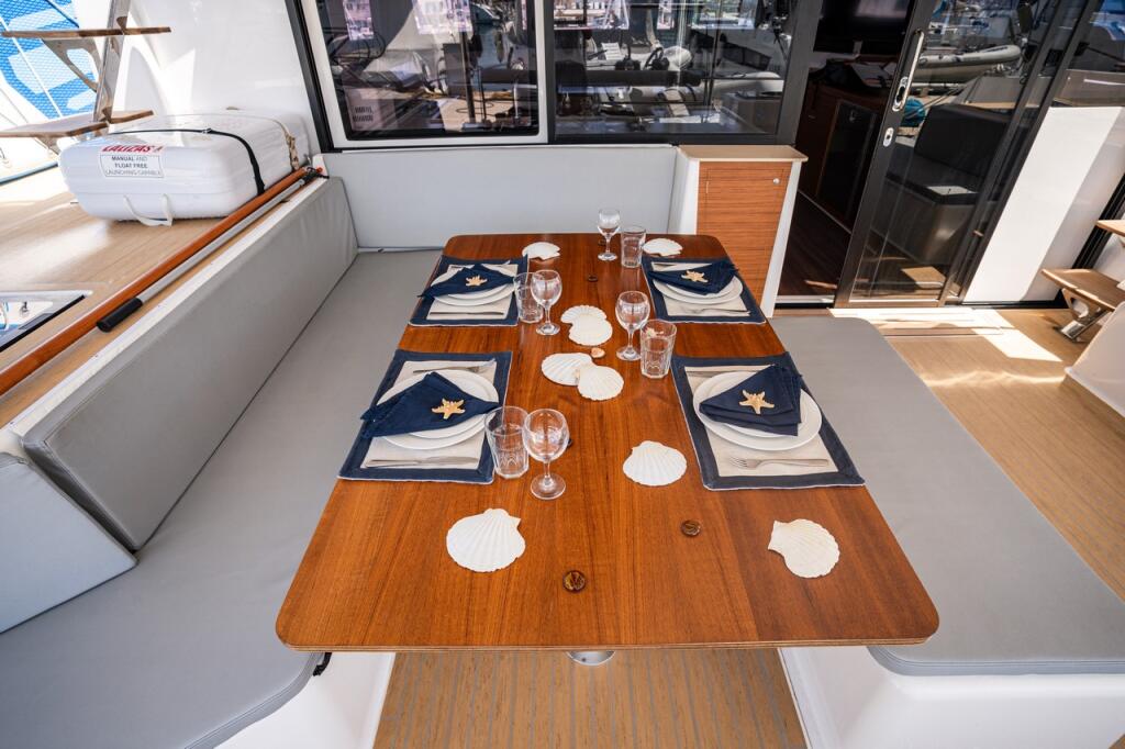 Catamaran 