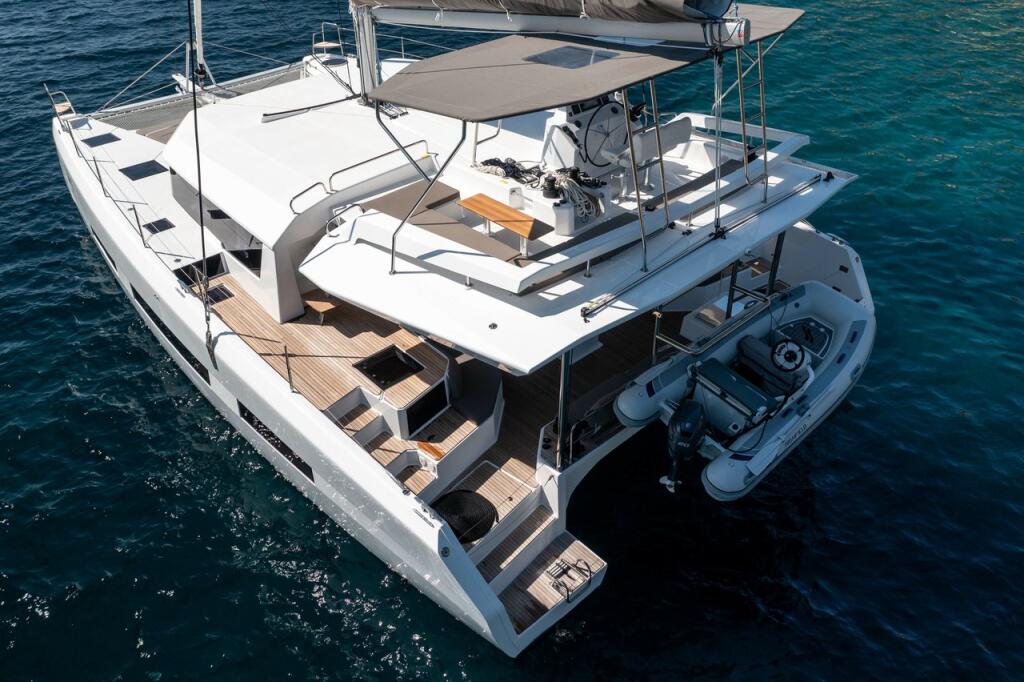 Catamaran 