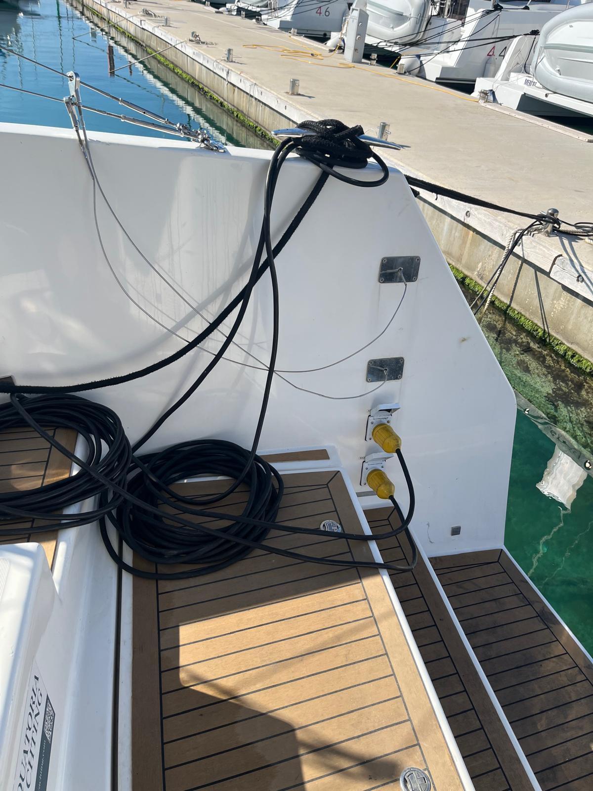 Catamaran 