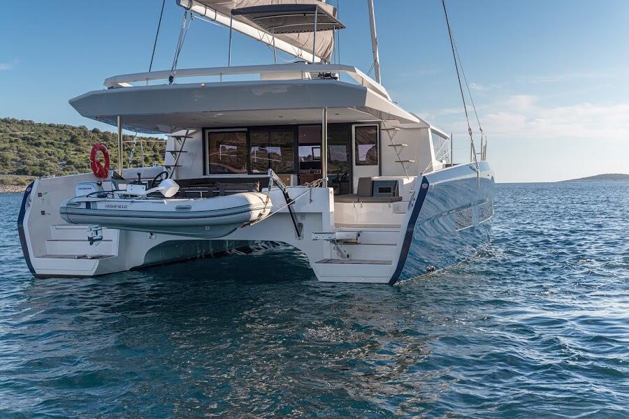 Catamaran 