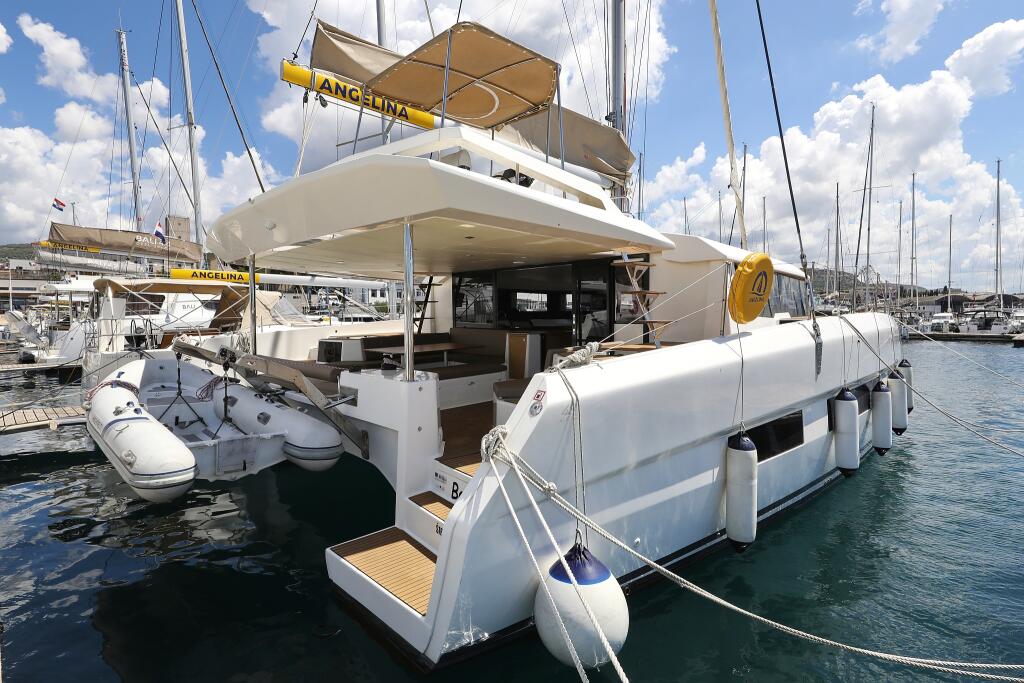 Catamaran 