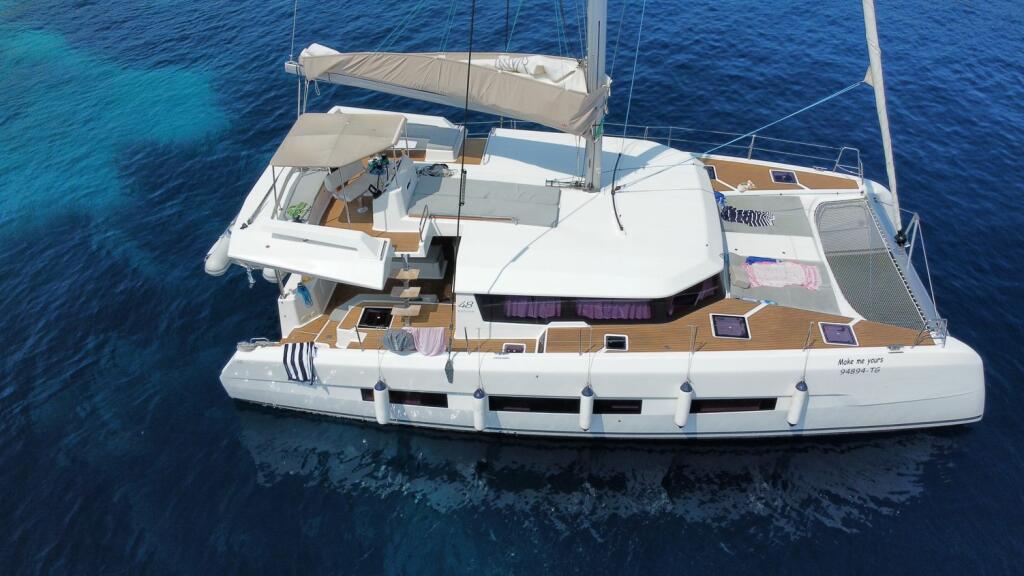 Catamaran 