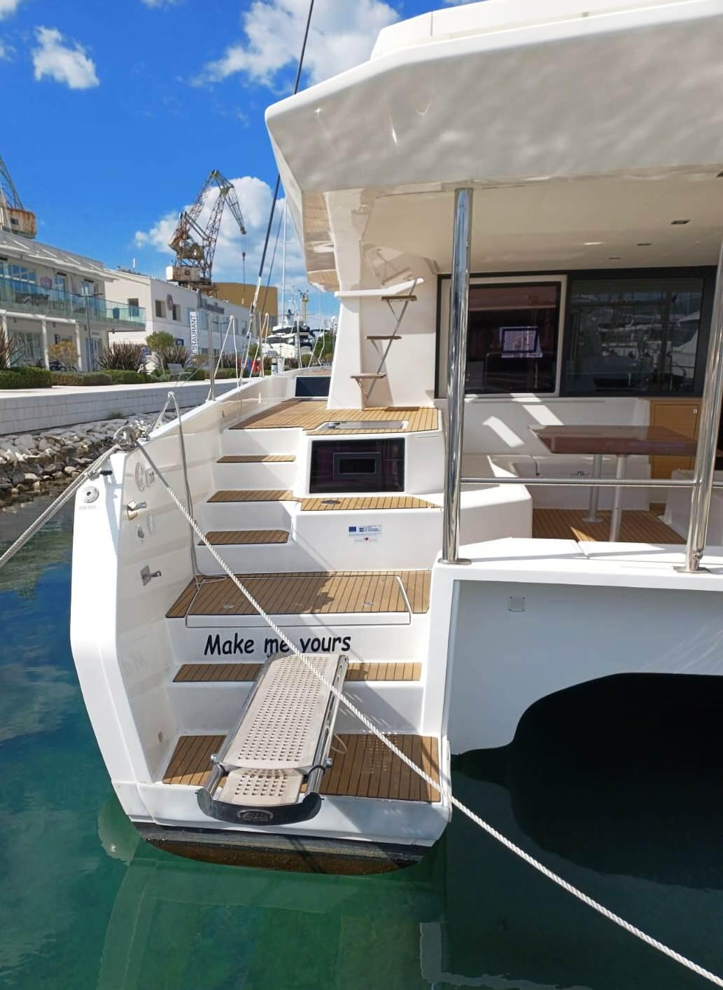 Catamaran 