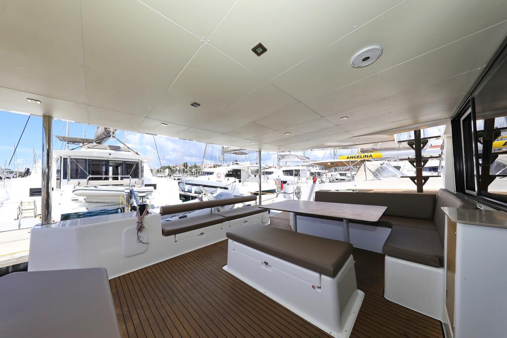 Catamaran 