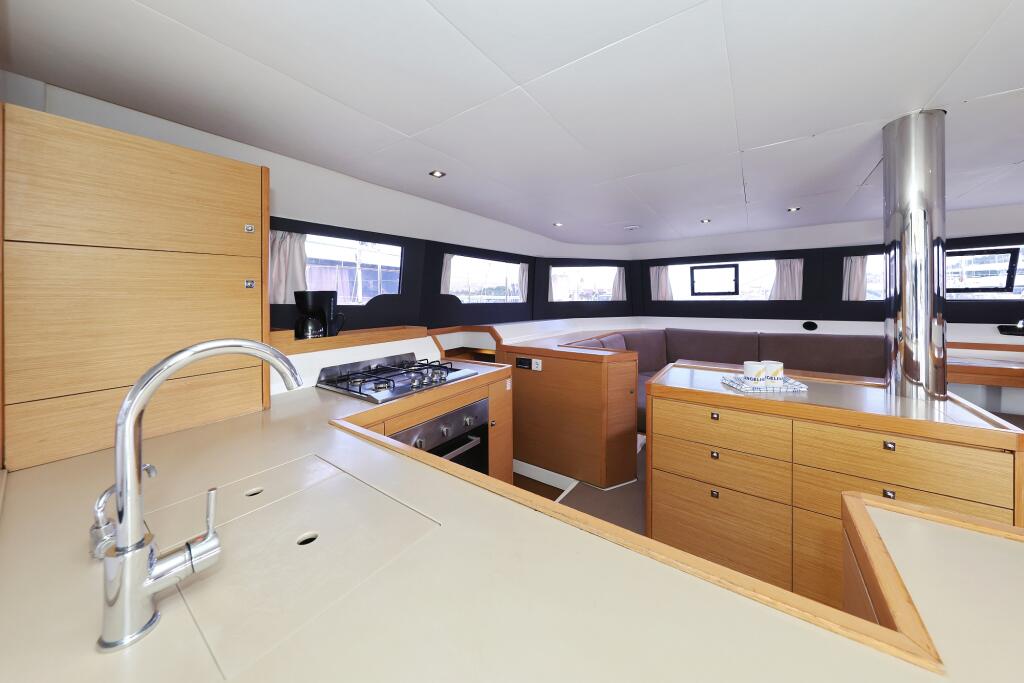 Catamaran 