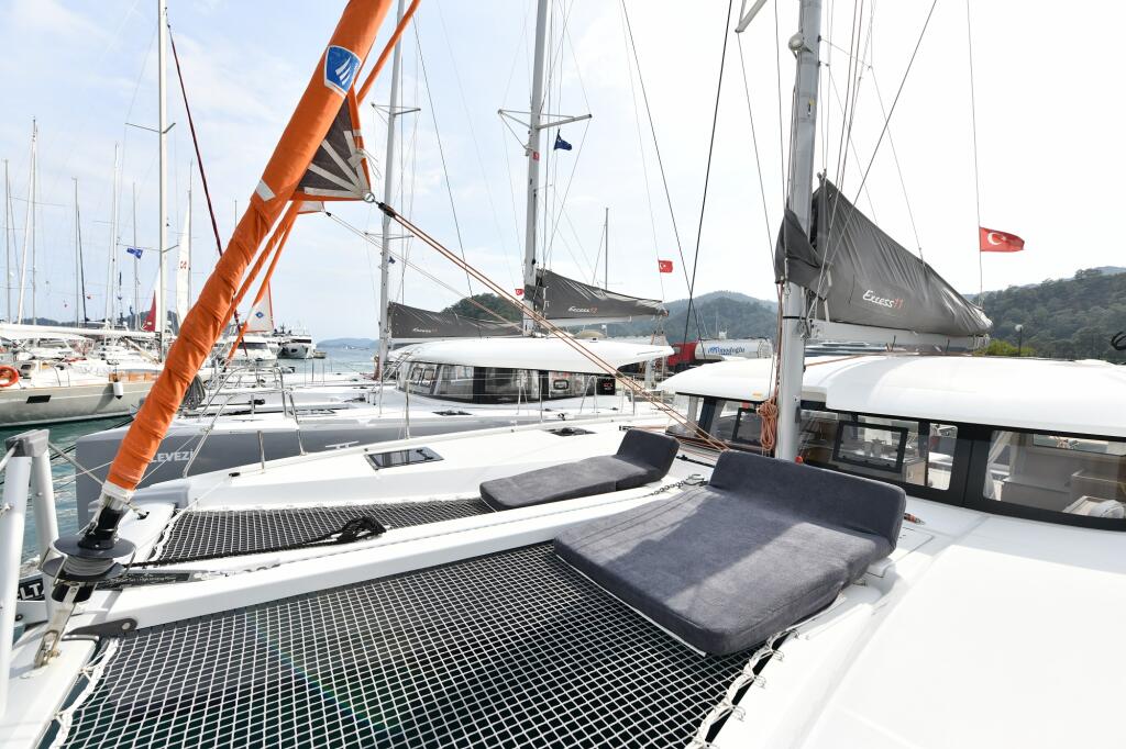 Catamaran 