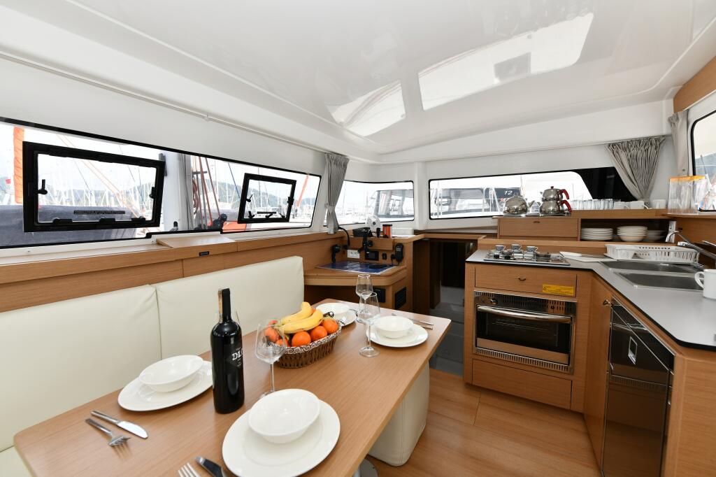 Catamaran 