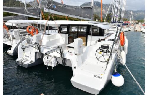 Catamaran 