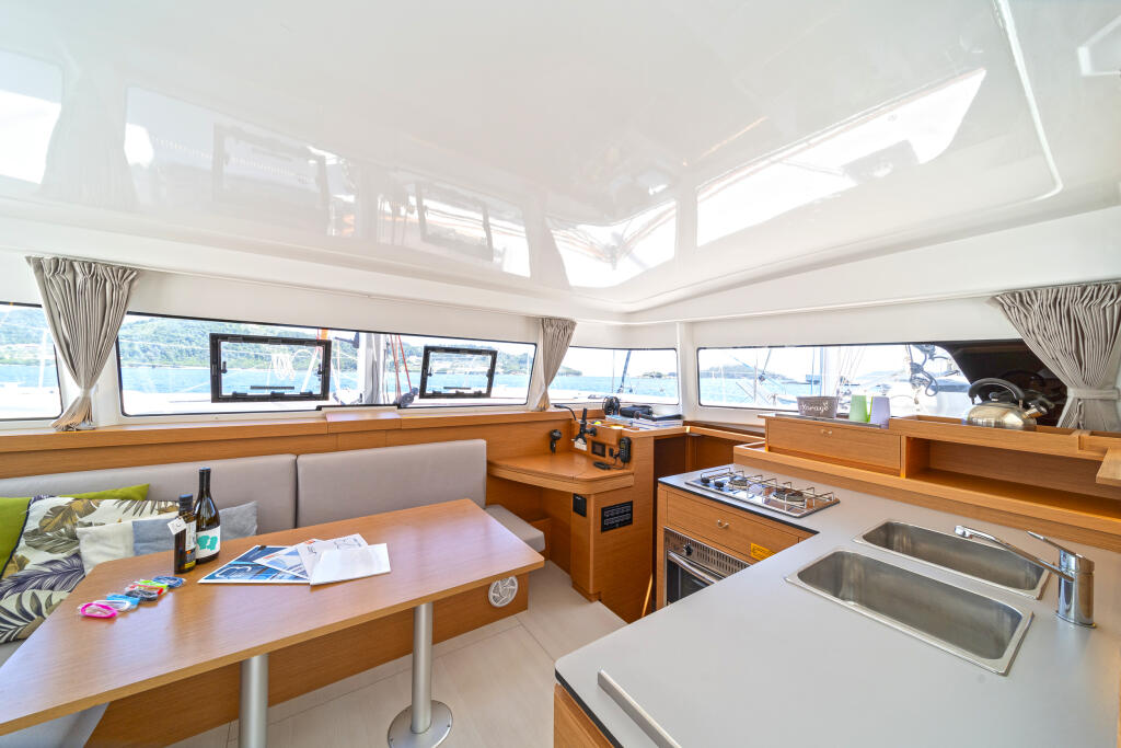 Catamaran 