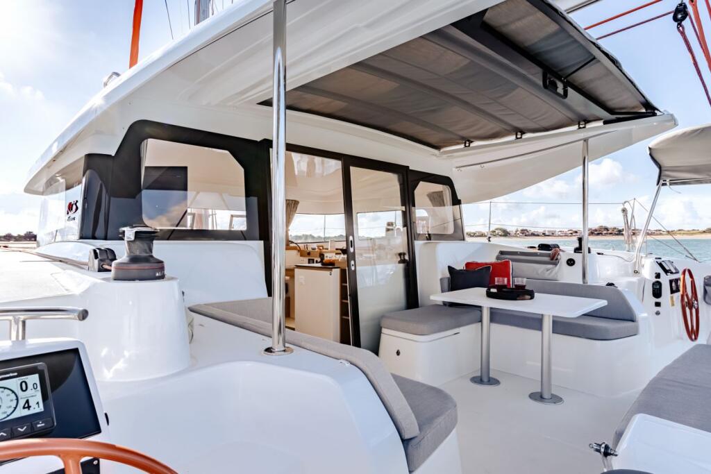 Catamaran 