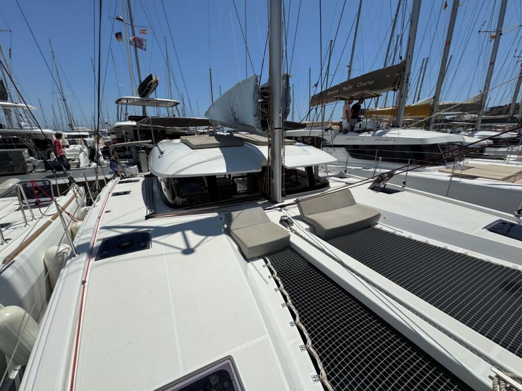 Catamaran 