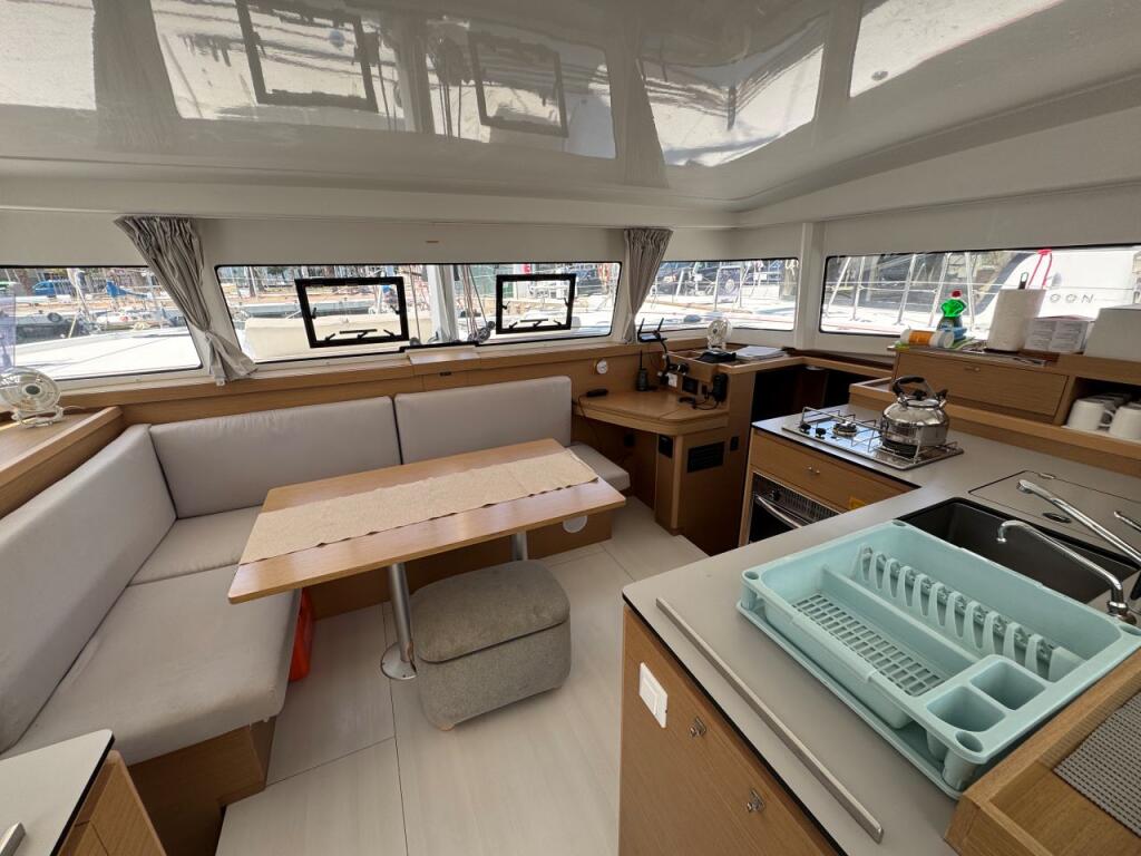 Catamaran 