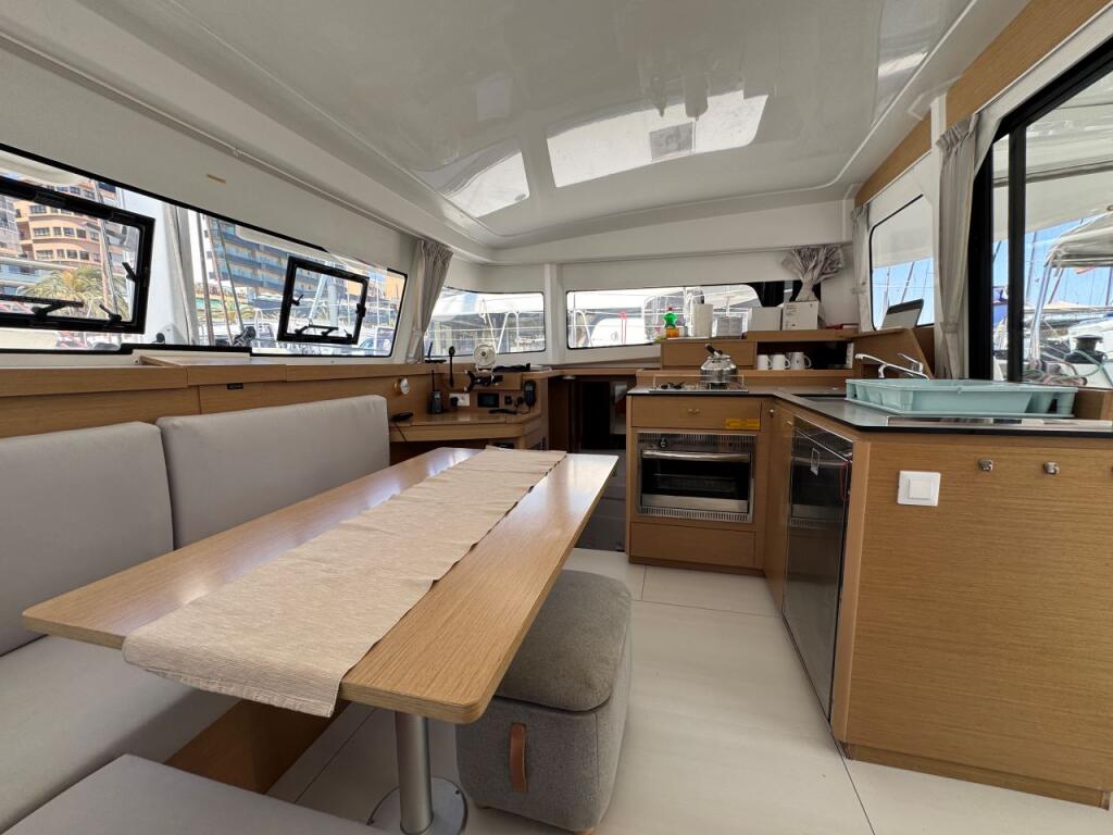 Catamaran 
