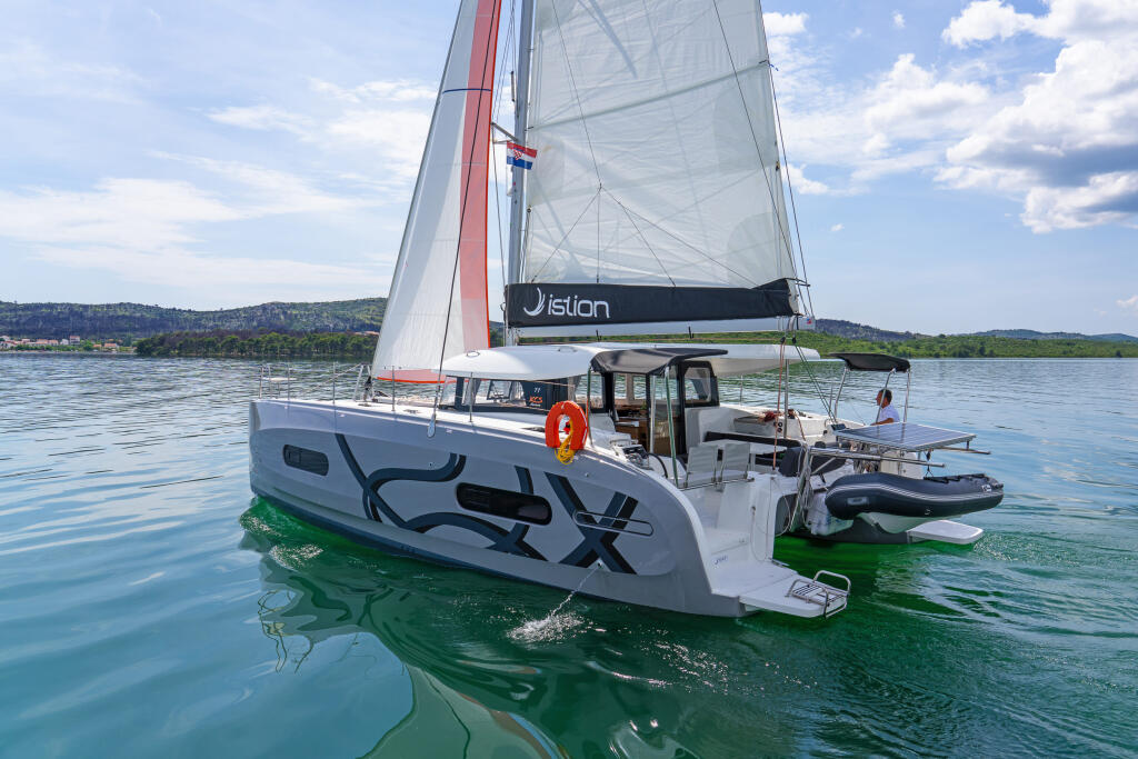 Catamaran 
