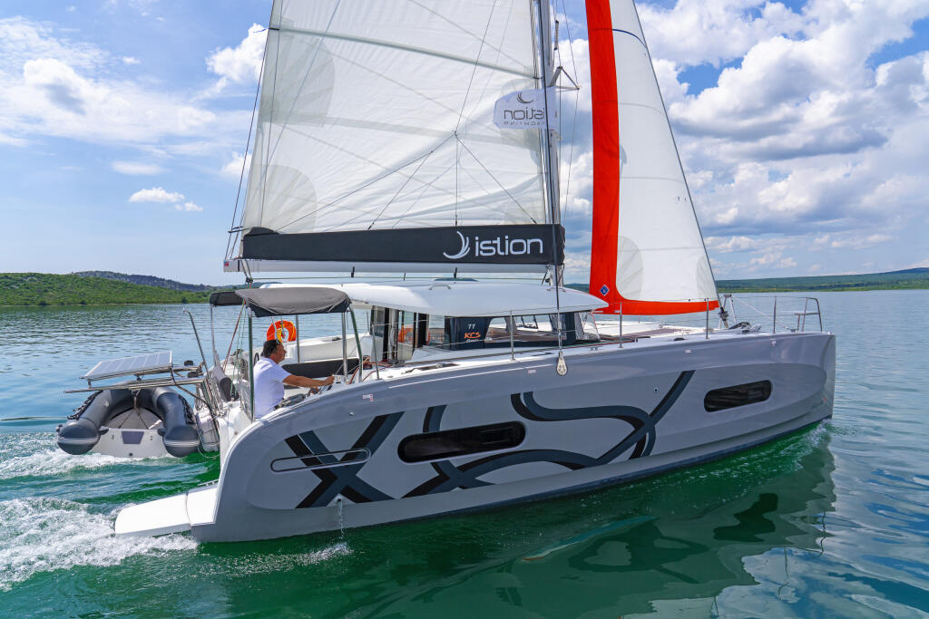 Catamaran 