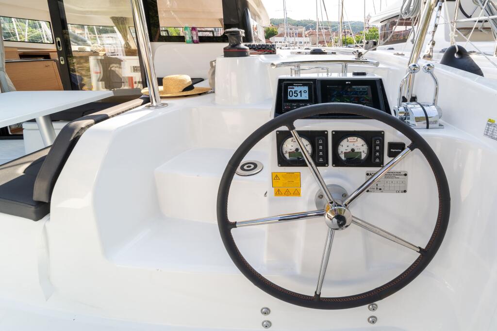 Catamaran 
