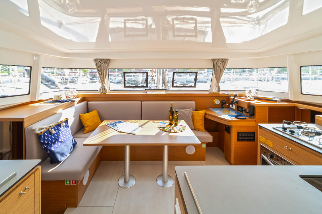 Catamaran 