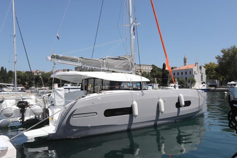 Catamaran 