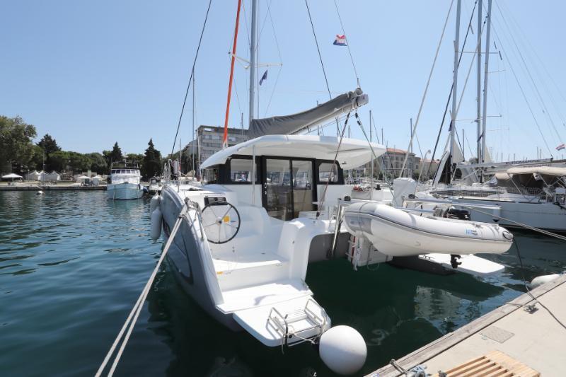 Catamaran 