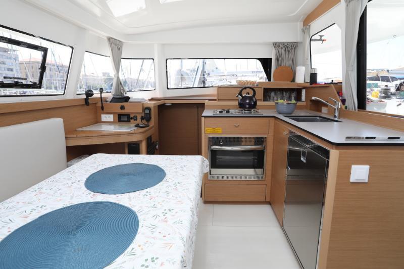 Catamaran 