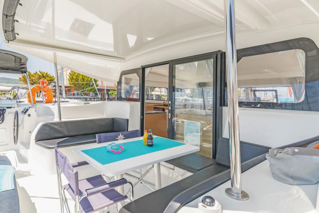 Catamaran 