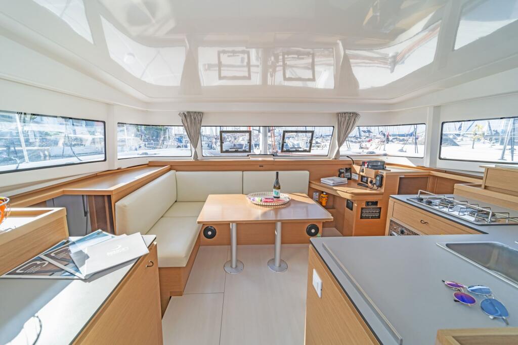 Catamaran 