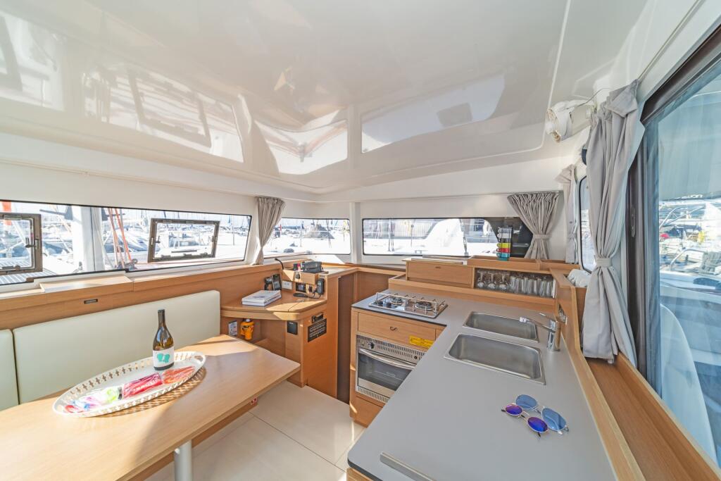 Catamaran 