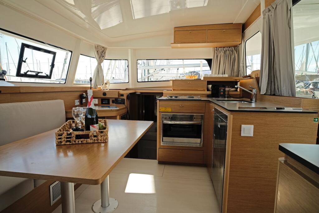 Catamaran 