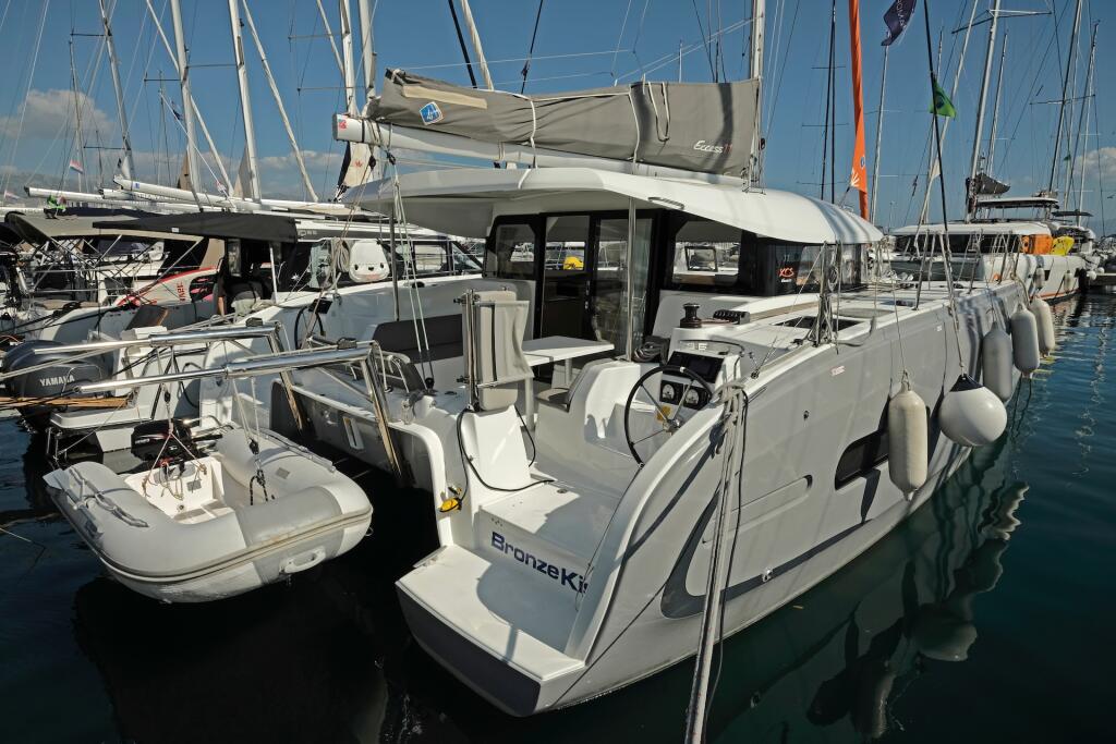 Catamaran 