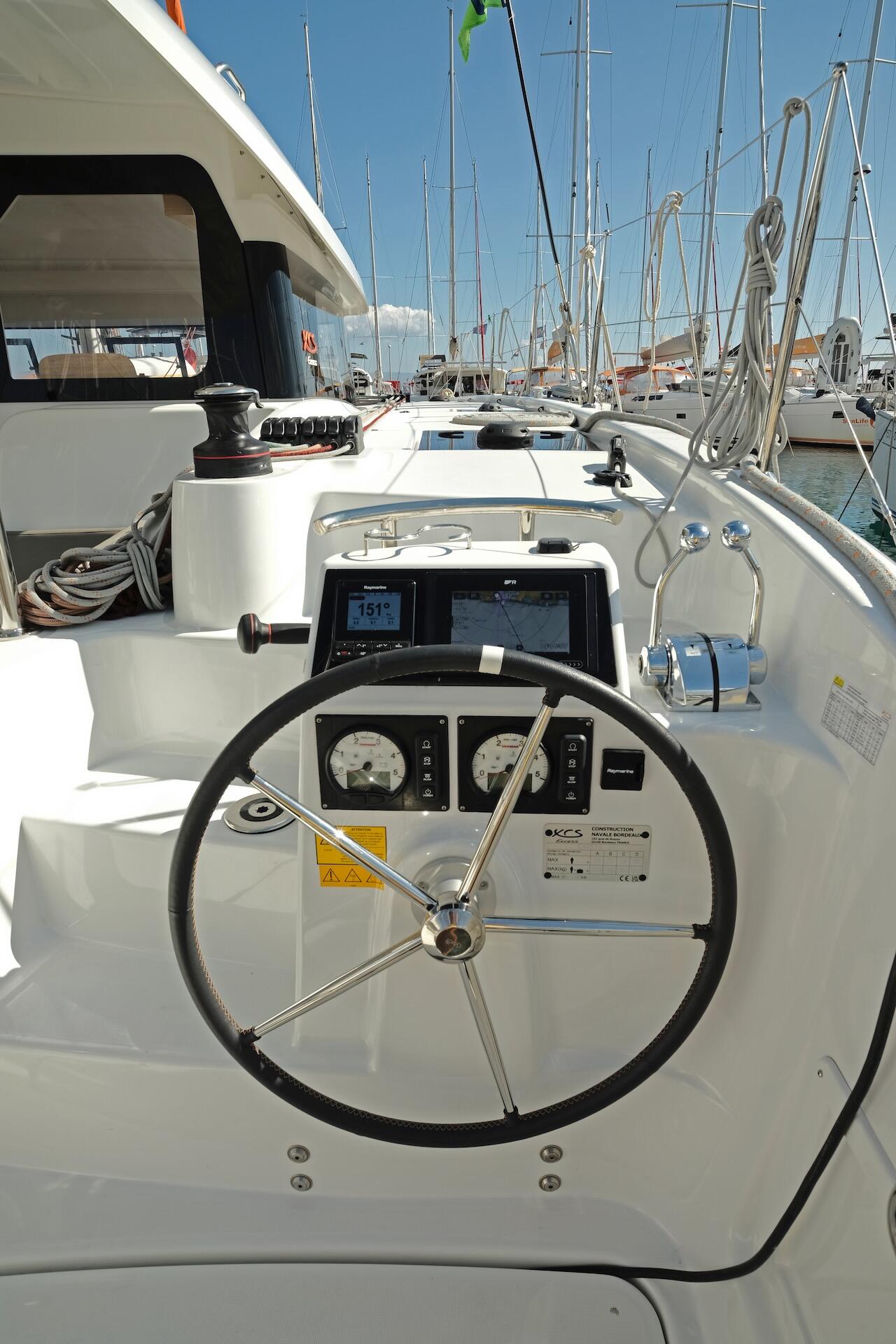 Catamaran 