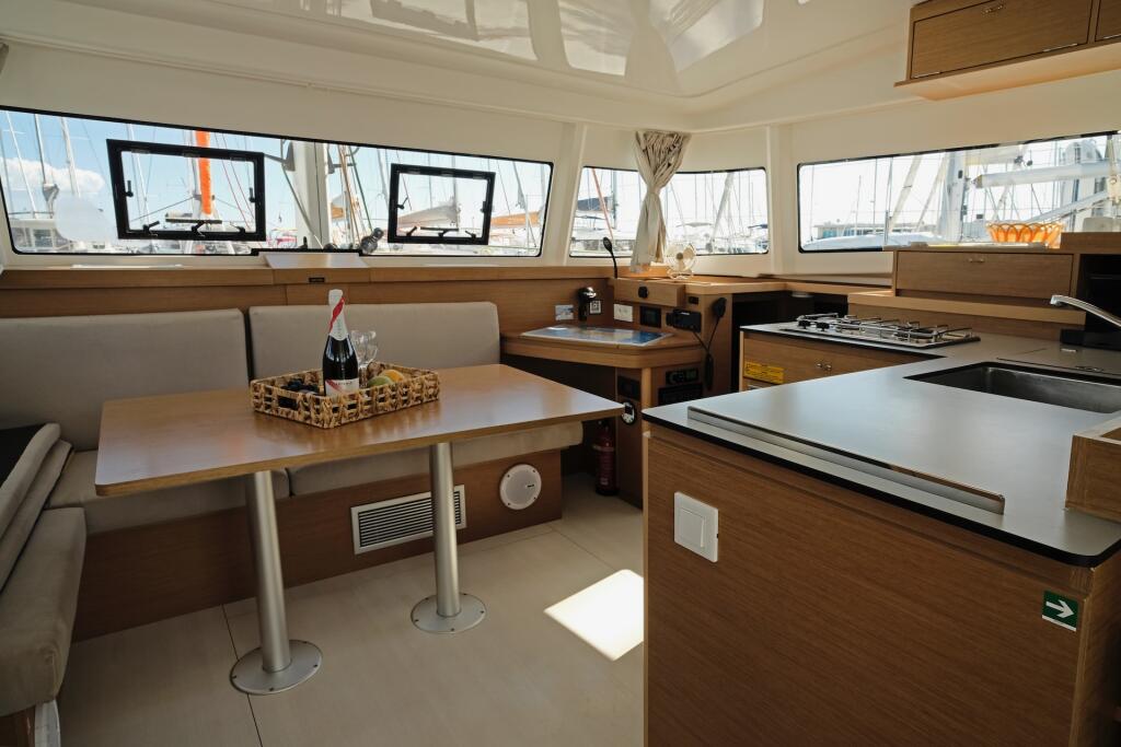 Catamaran 