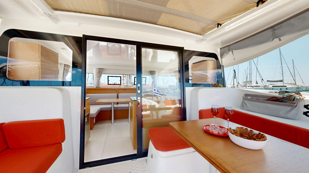 Catamaran 