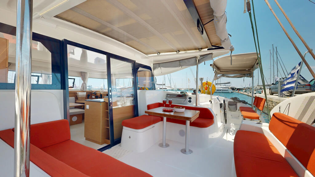 Catamaran 