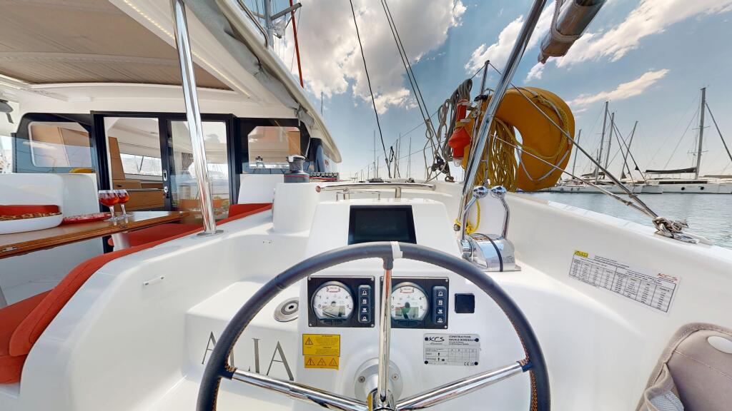 Catamaran 
