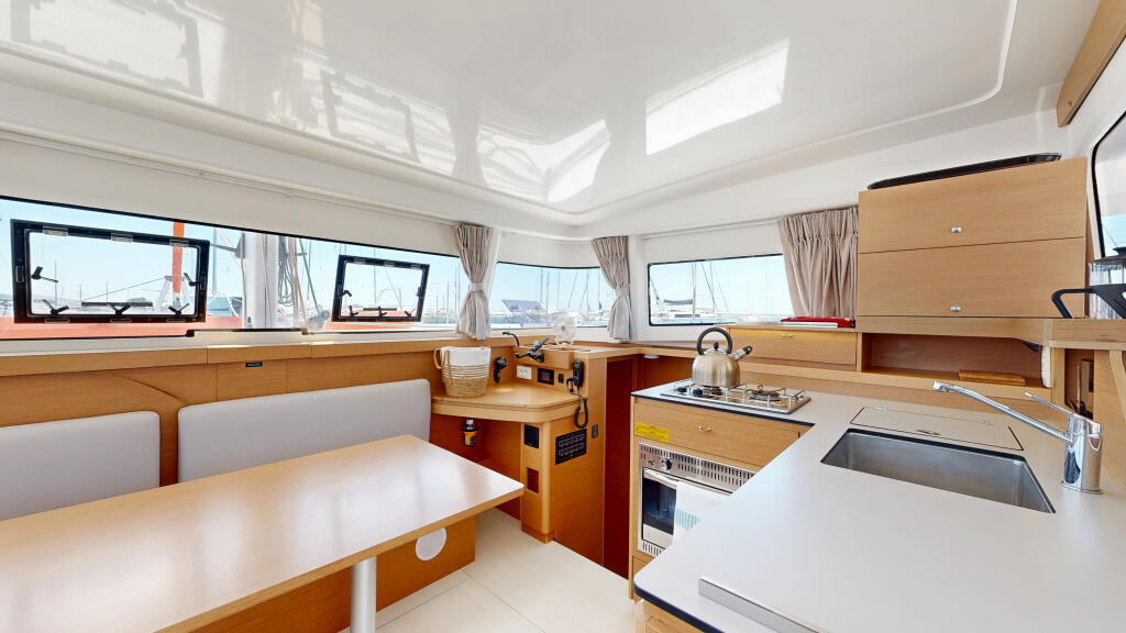 Catamaran 