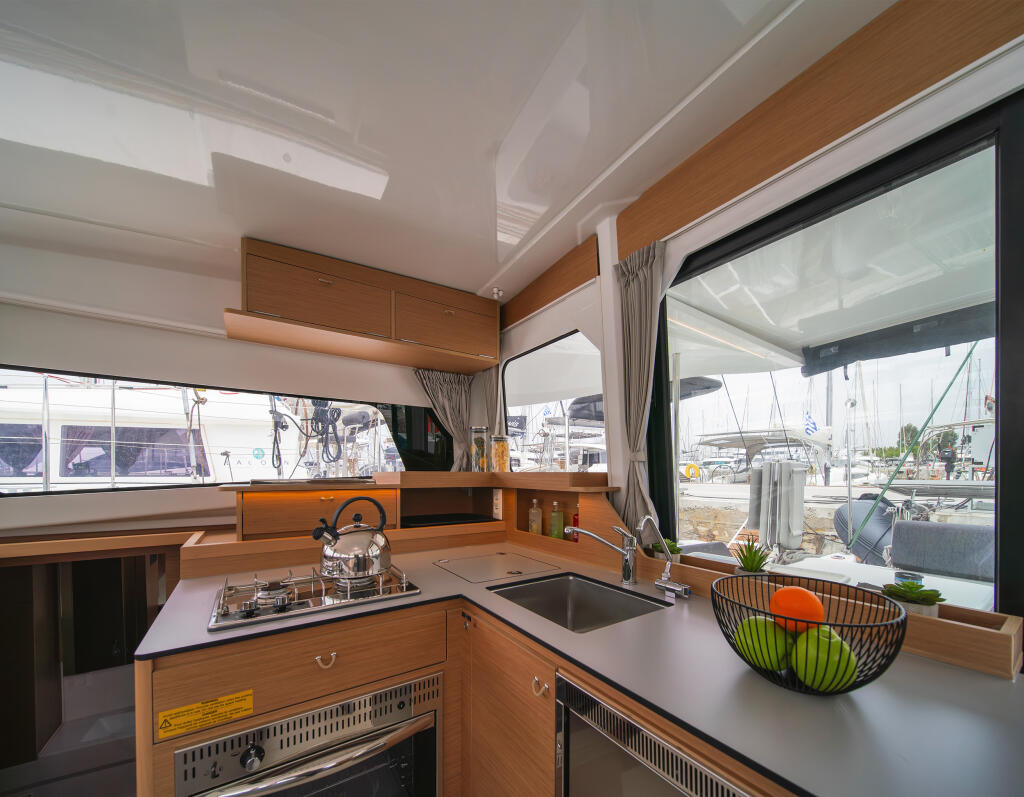 Catamaran 